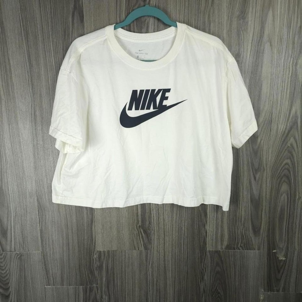Nike Sportswear Essential Women Crop Top White Black‎ Logo Tee XL BV6175-100